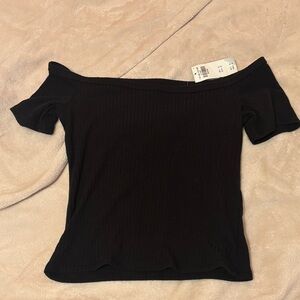 Abercrombie & Fitch Black Off-Shoulder Top